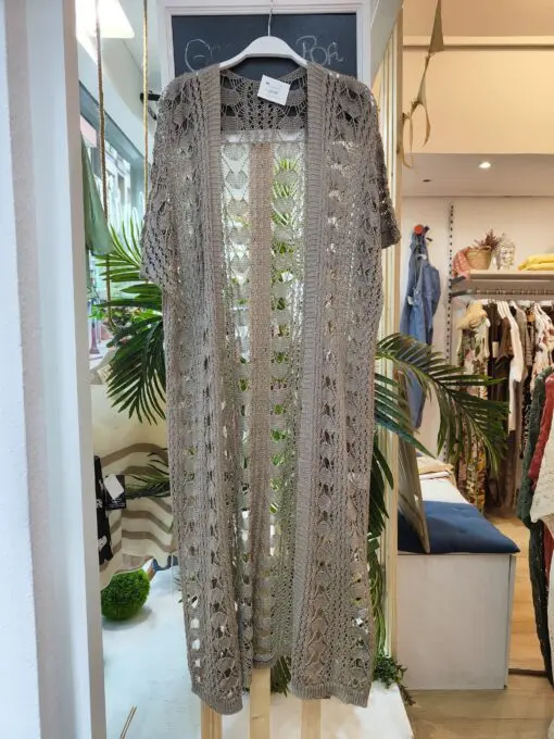 topo croche. Chaqueta ganchillo manga corta caída. Un básico de cada verano combínalo con vestidos fandas o pantalones pega con todo y dará a tu look un toque muy sofisticado.