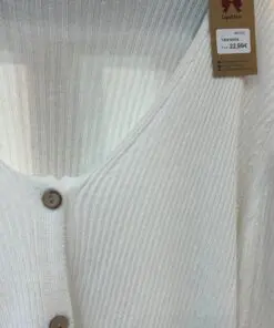 Camiseta de botones blanca (1)