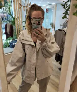chaqueta beige 1