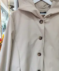 Parka con capucha
