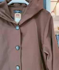 Parka marrón capucha