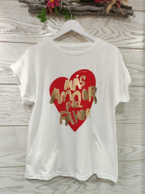Camiseta básica blanca de manga corta con detalle de corazón
