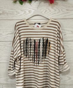 Camiseta corazon beige