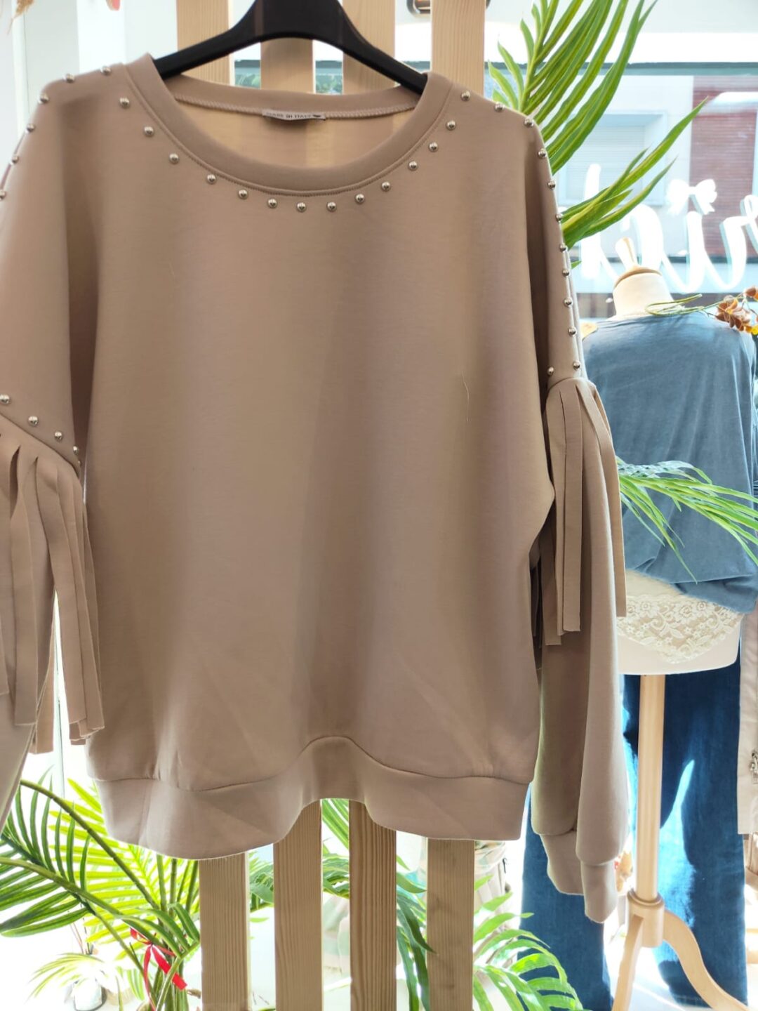 WhatsApp Image 2025 10 27 at 13.38.15