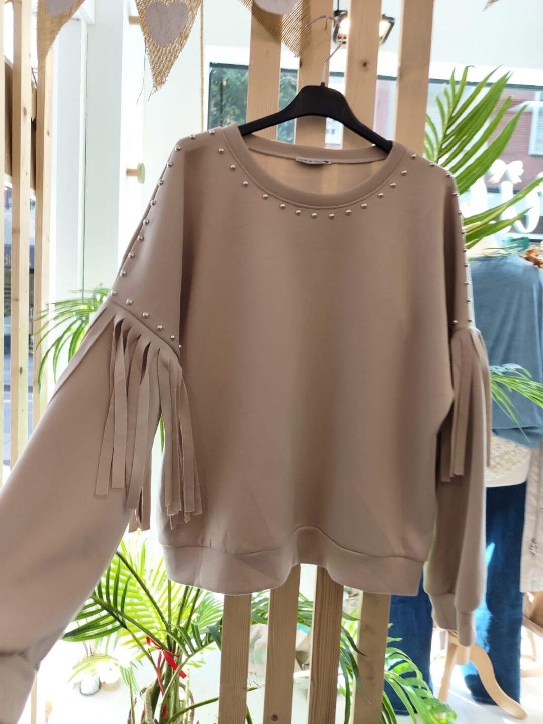 WhatsApp Image 2025 10 27 at 13.38.16 (1)