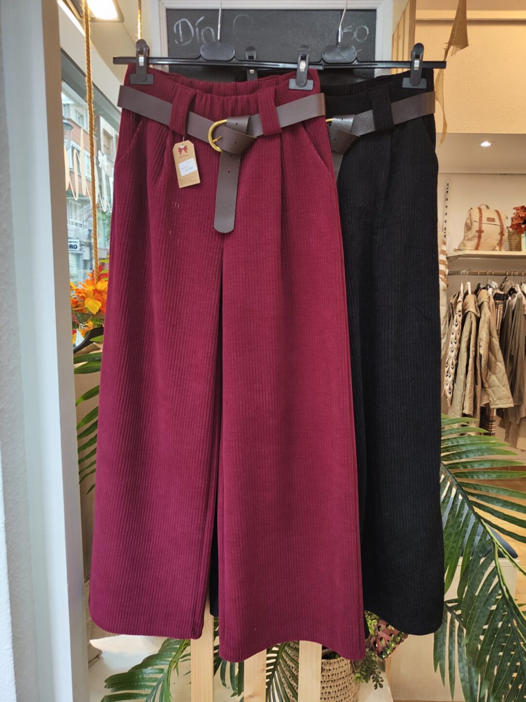 Pantalón ancho • Pana • Varios colores