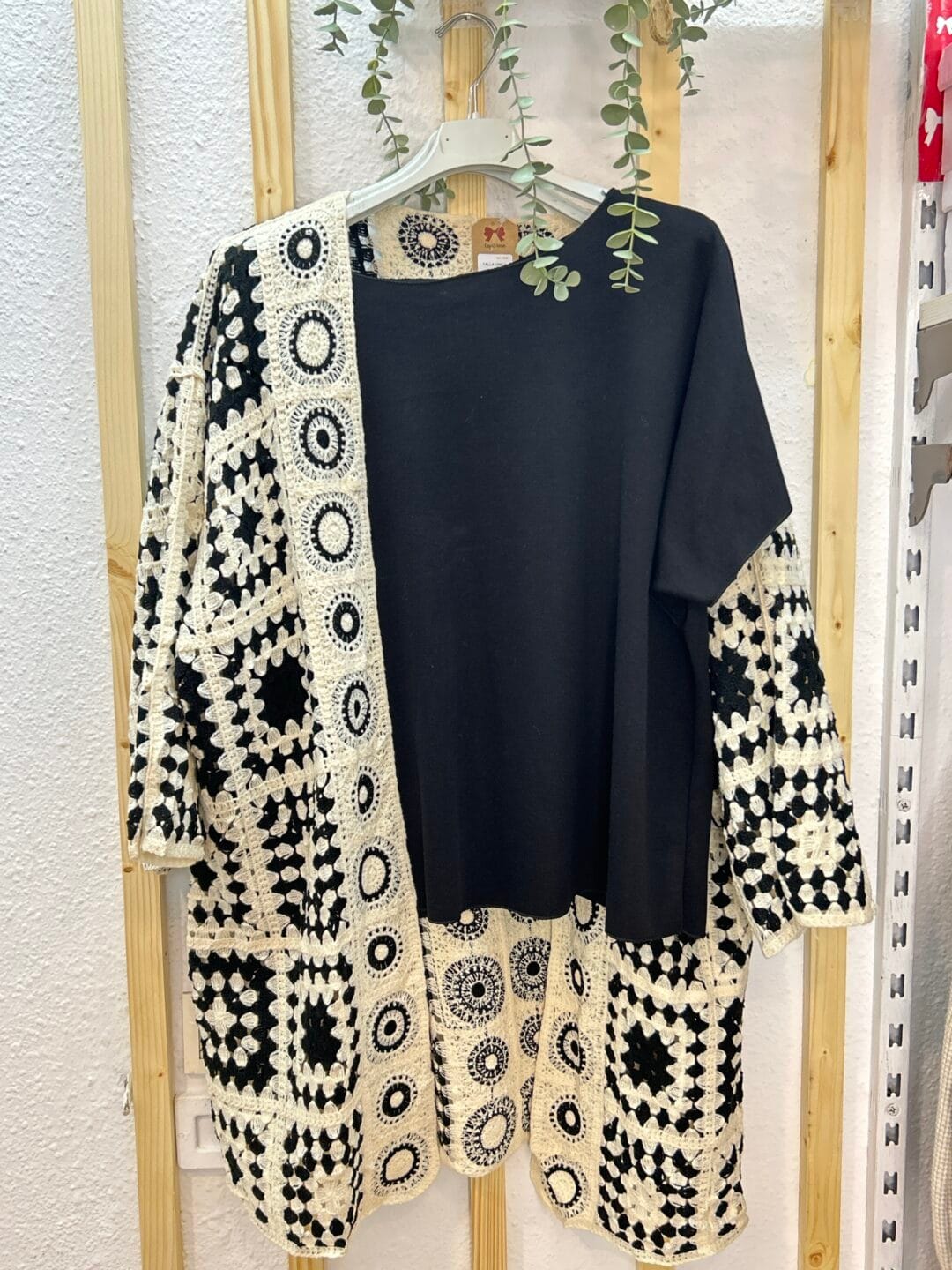 Chaqueta Larga Croché