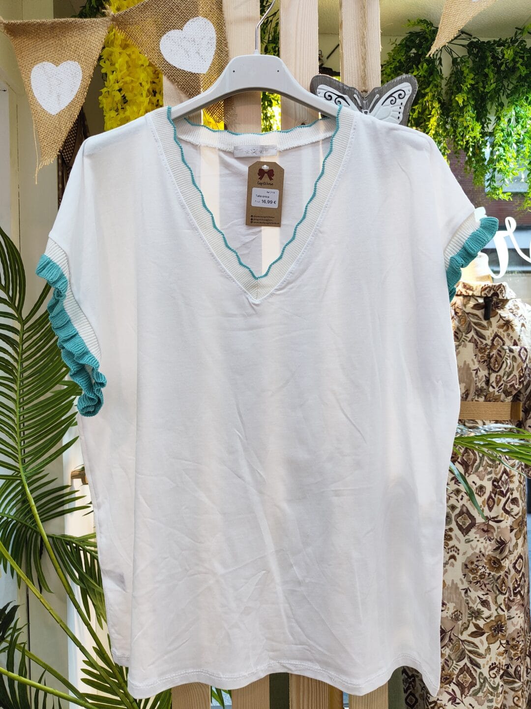 Camiseta con volante