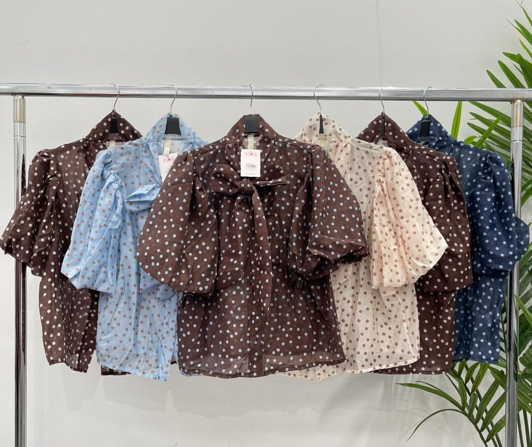 Blusa topitos con lazada