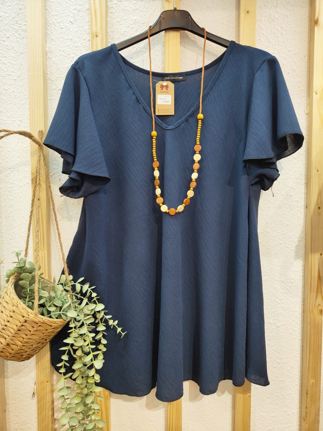 Blusa volante en la manga