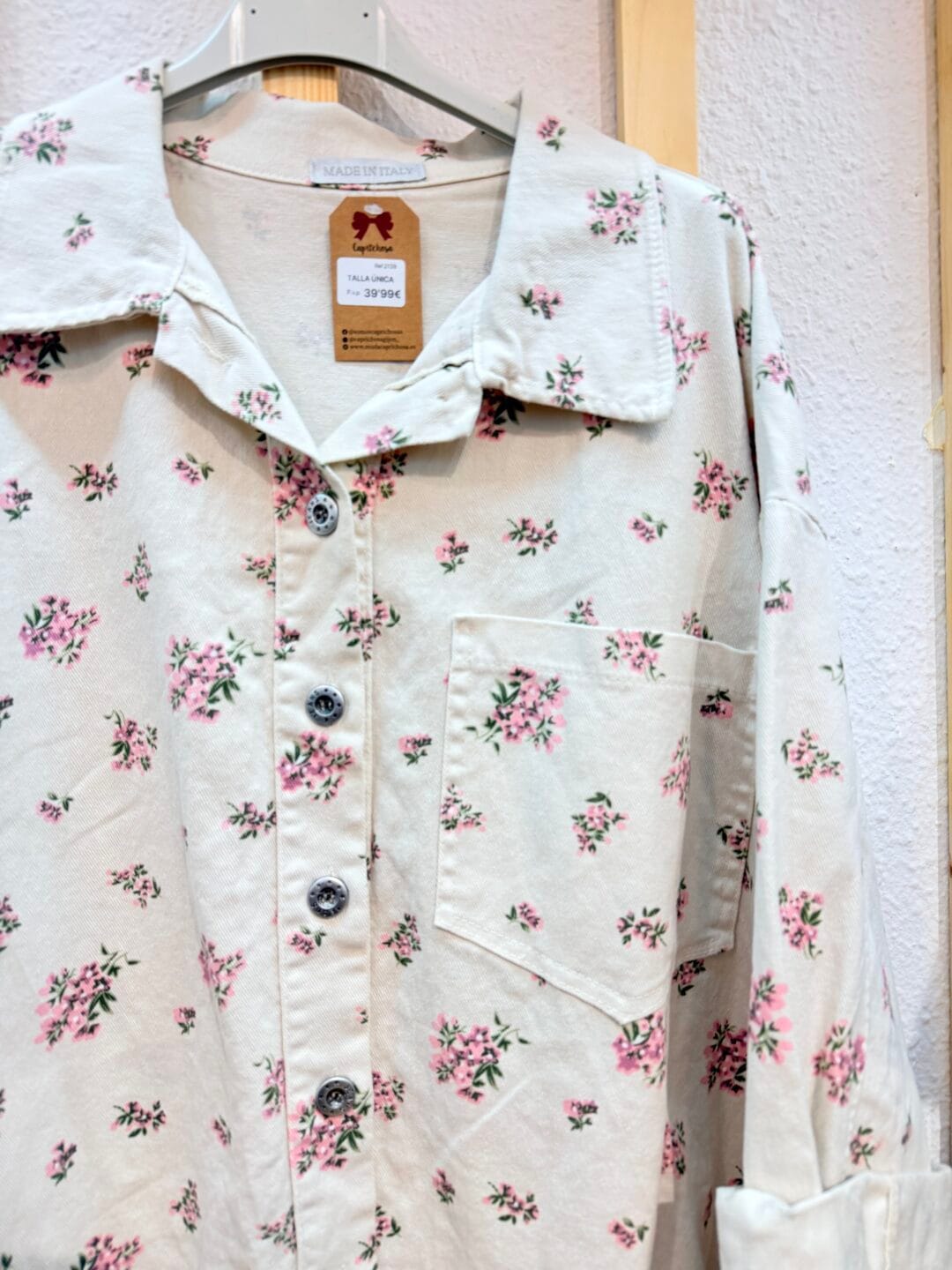 Chaqueta vaquera de flores