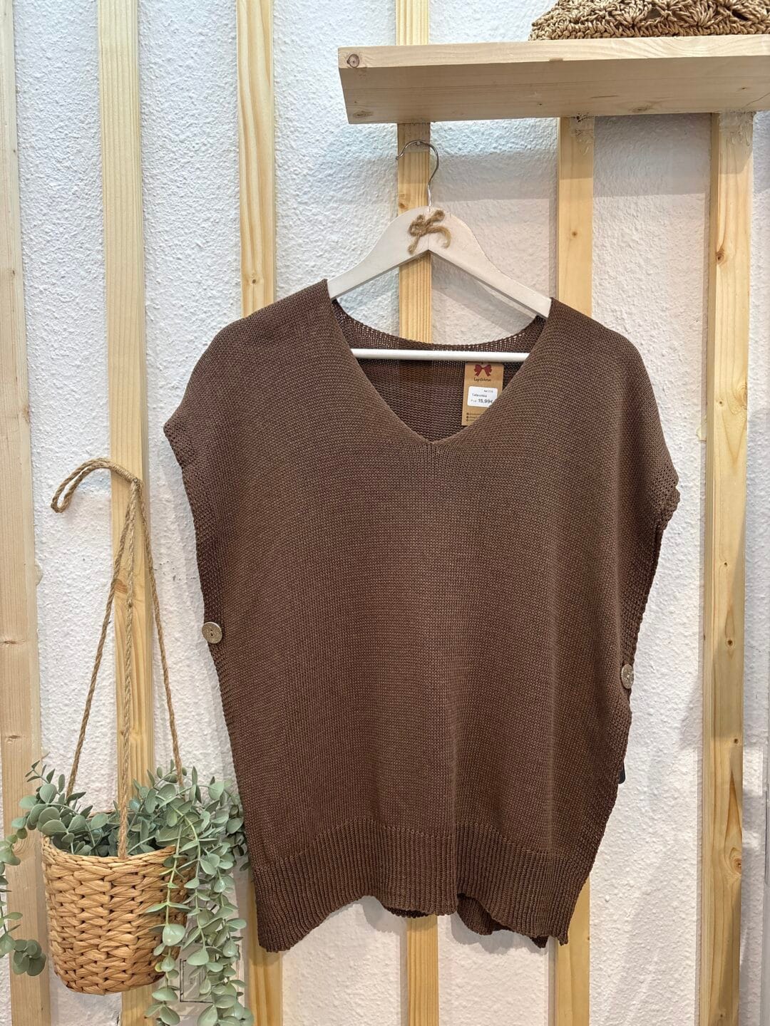 Chaleco de punto con botones