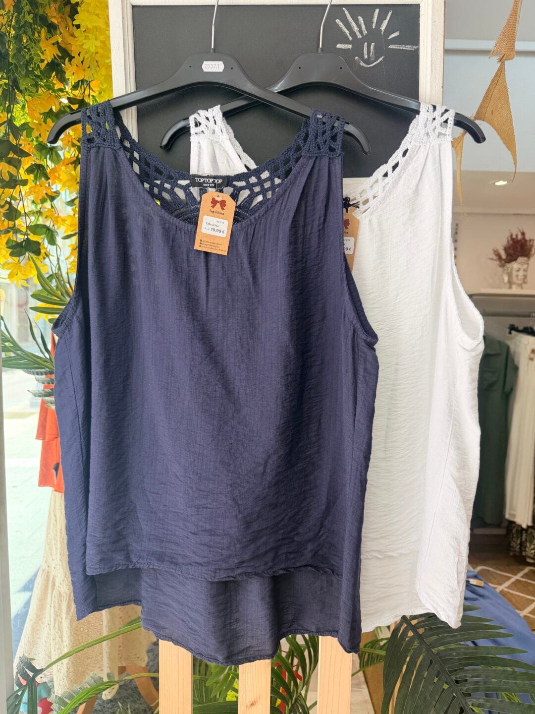 Blusa Bordado Espalda