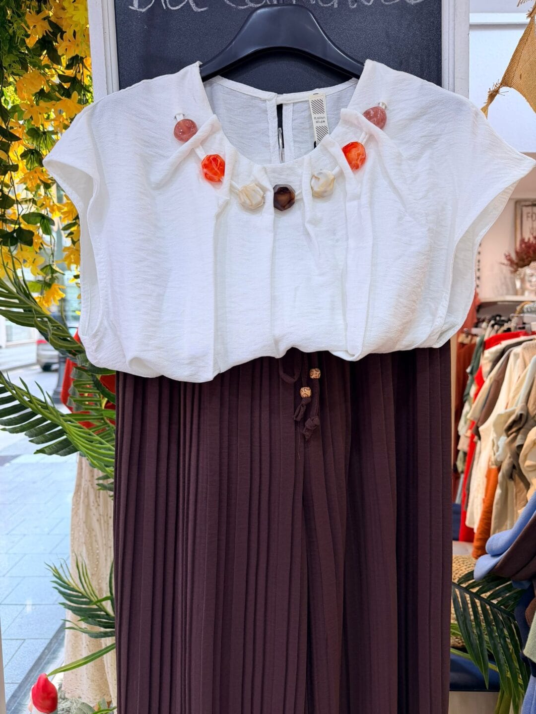 Blusa con abalorios | Colores en tendencia