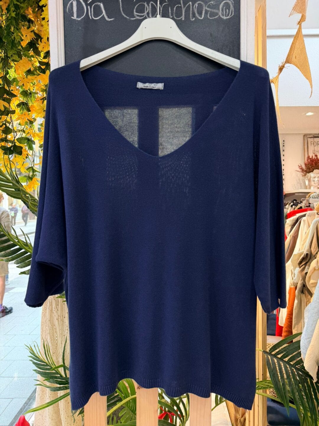 Jersey de punto cuello en pico y fino para el verano