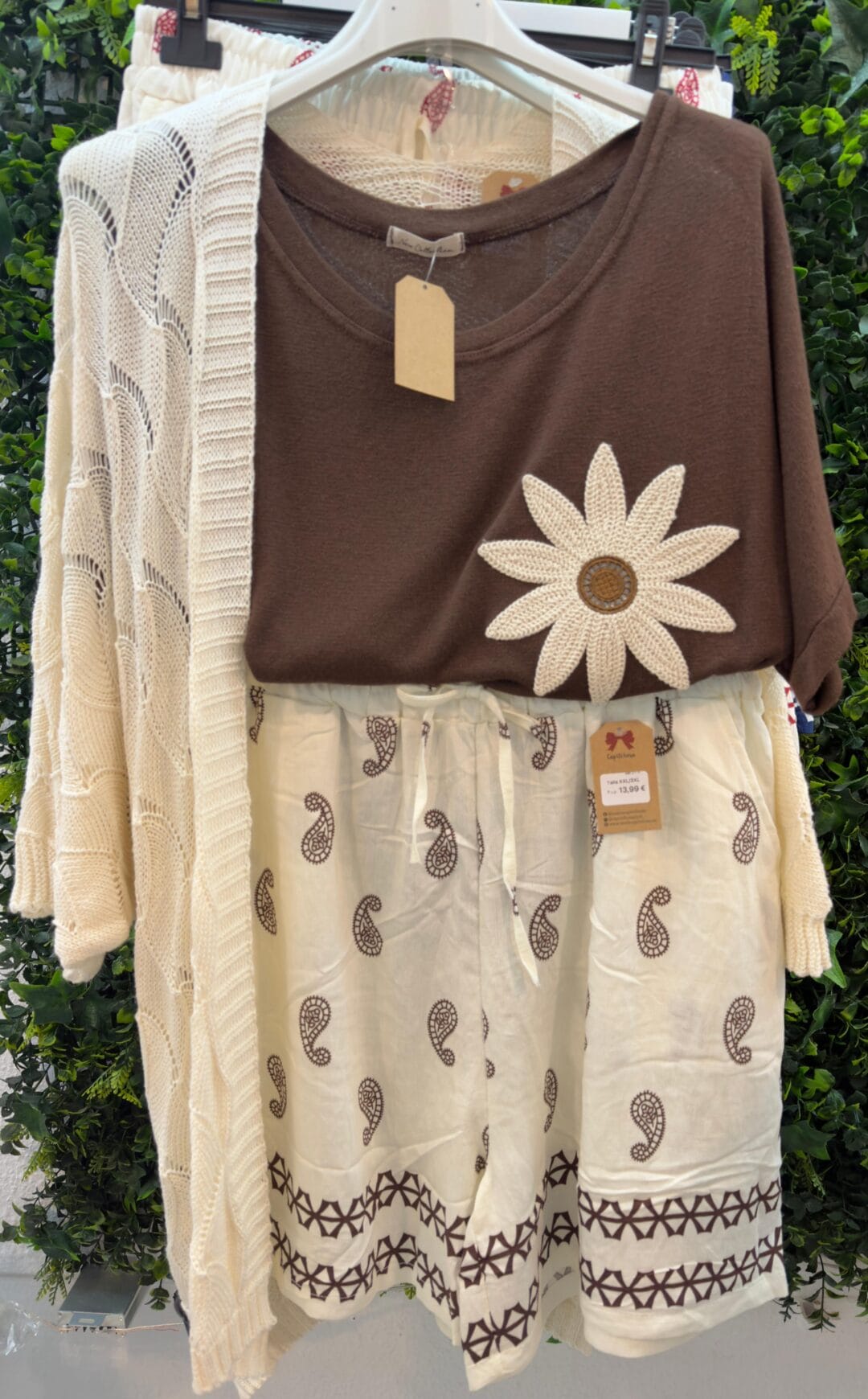Short Paisley