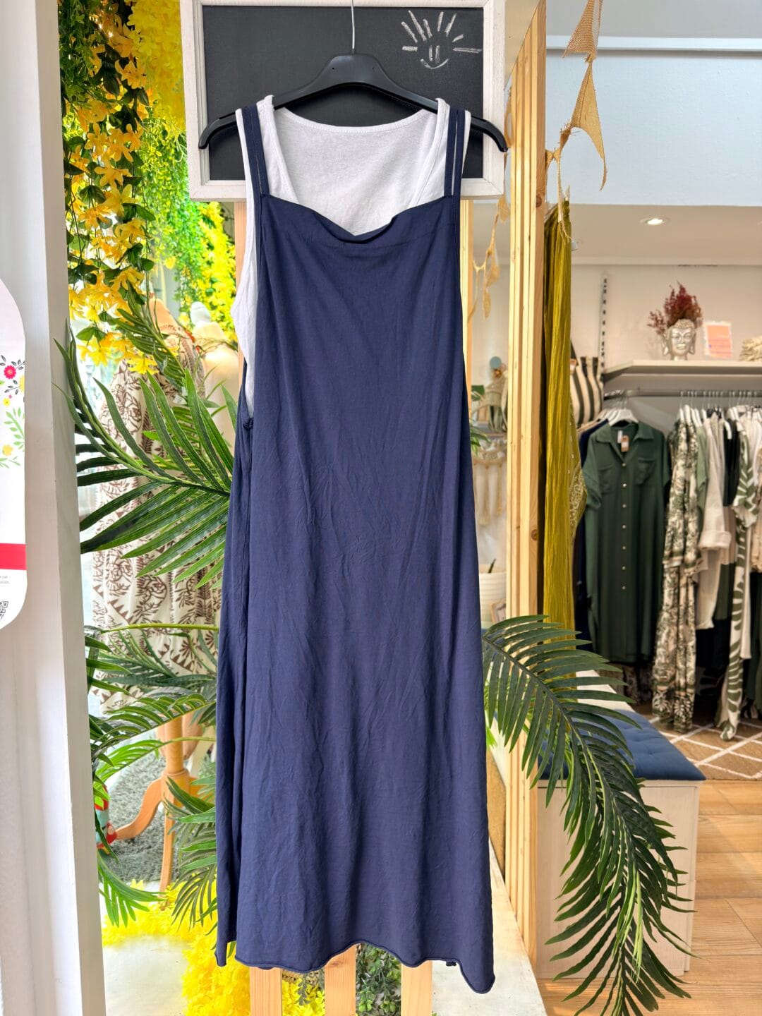 Vestido tirantes con basica