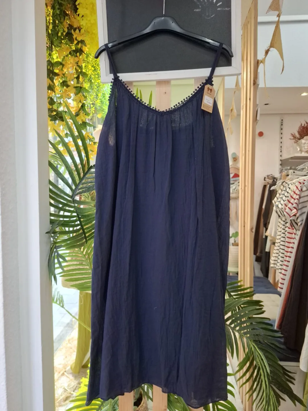Vestido pompones