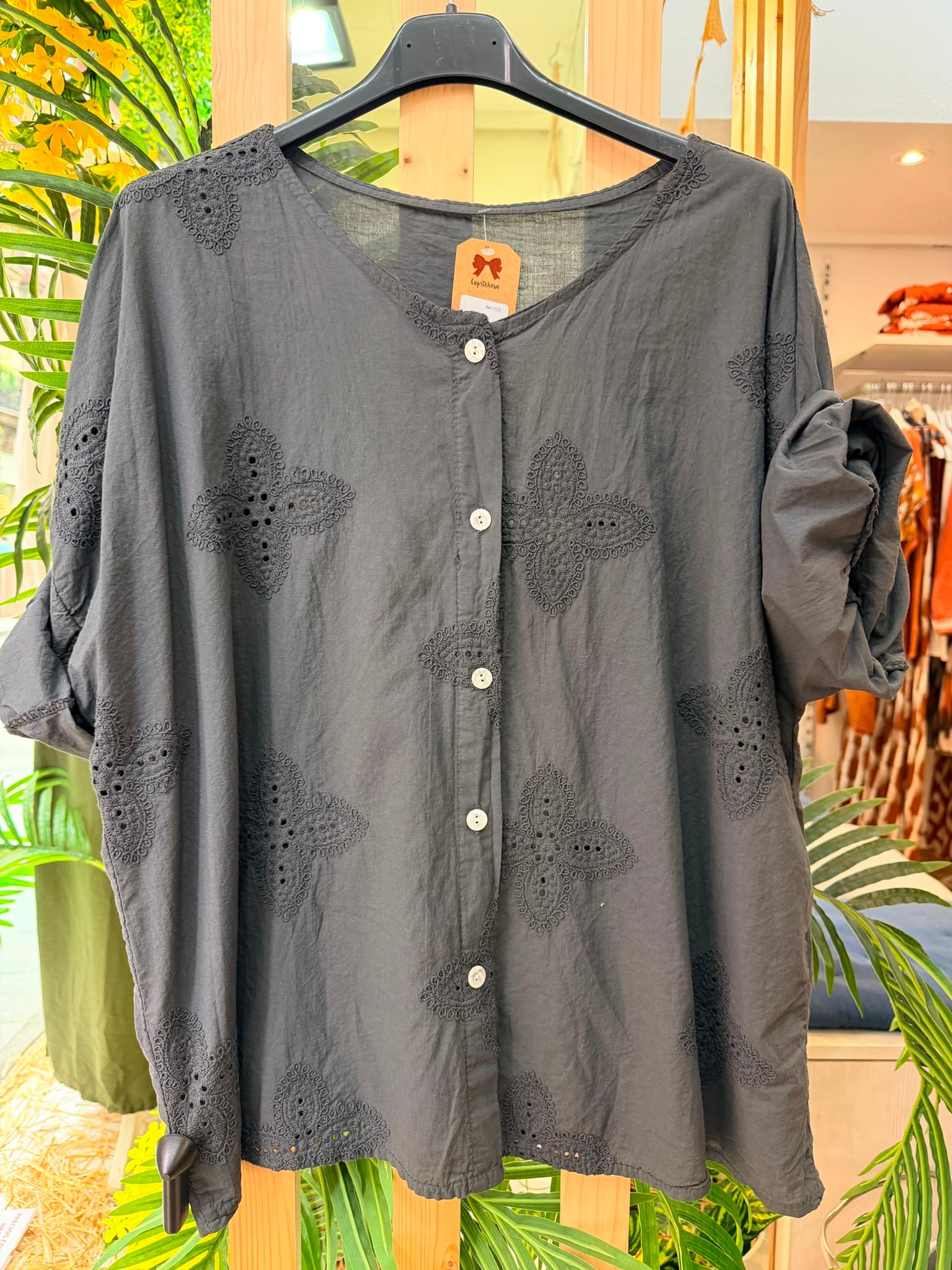 Camisa bordada verde