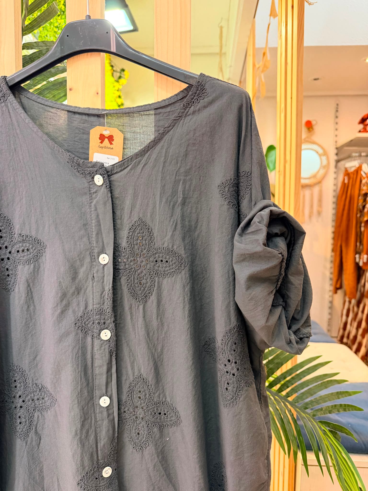 Camisa bordada