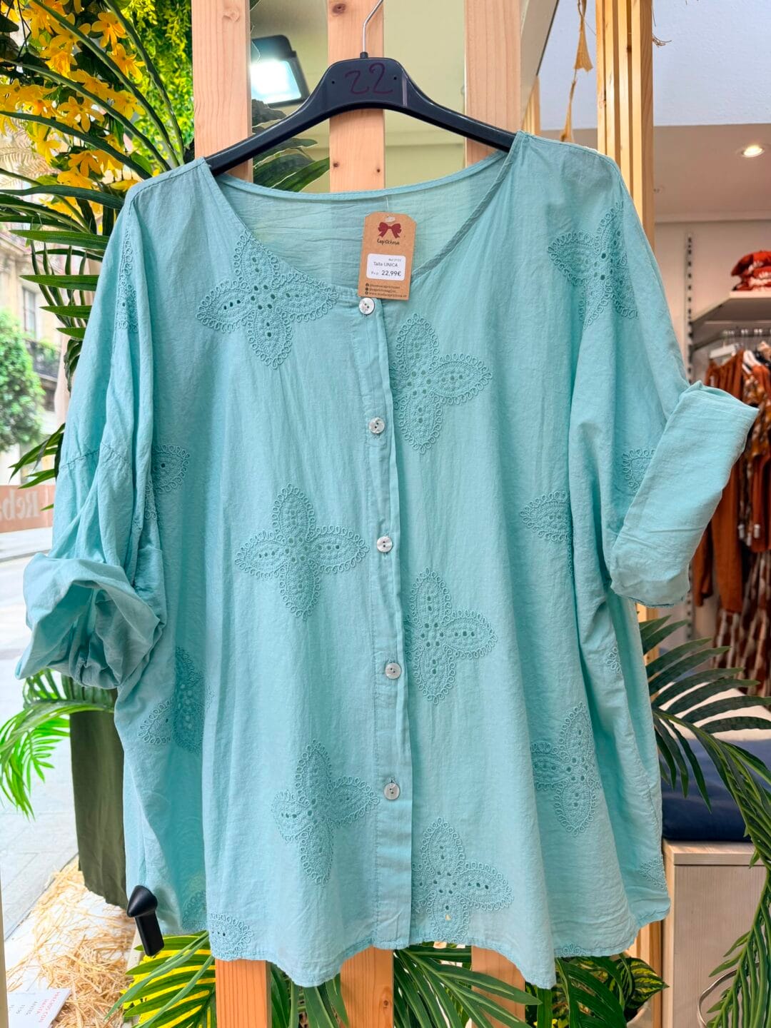 Camisa bordada