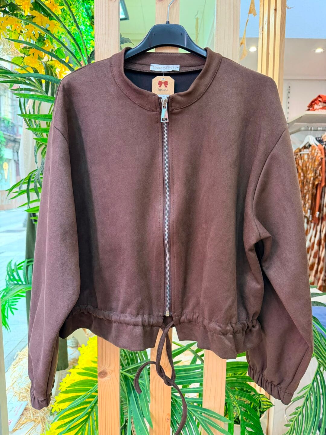 Chaqueta corta antelina