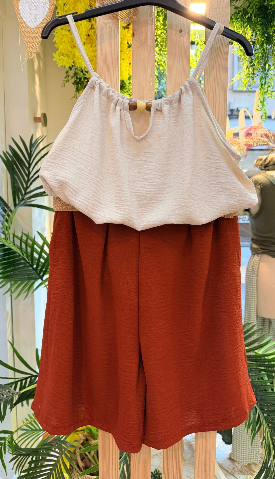 Blusa tirantes abalorios
