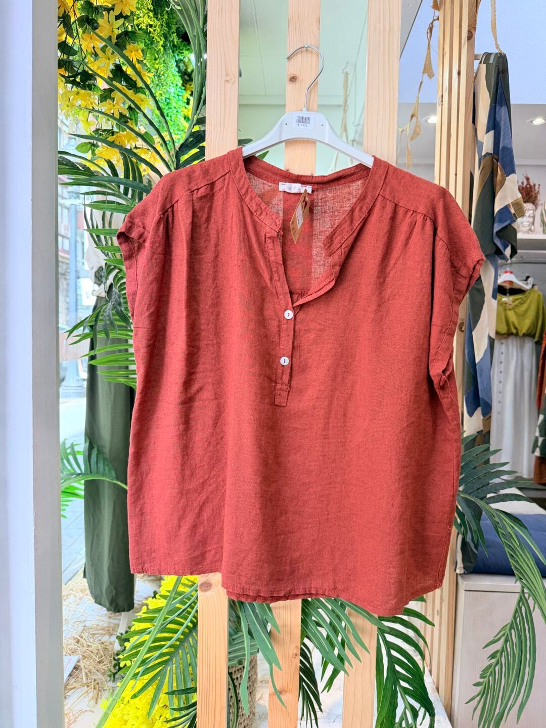 Blusa cuello V con botones