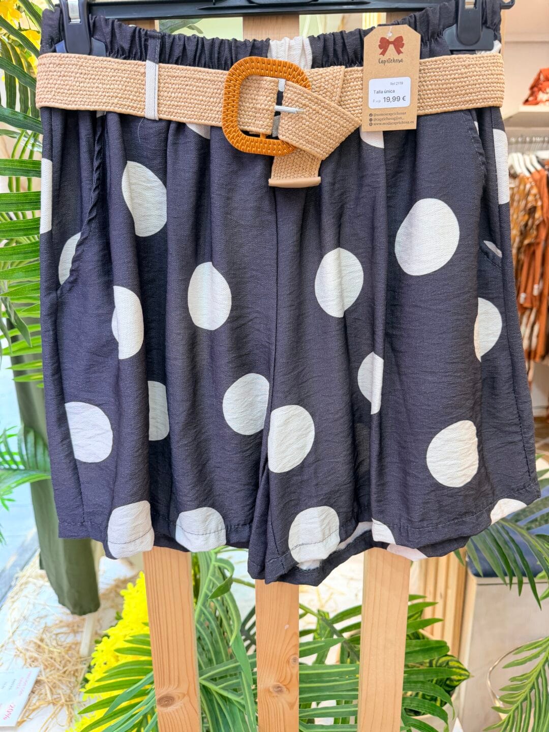 Pantalón corto de lunares