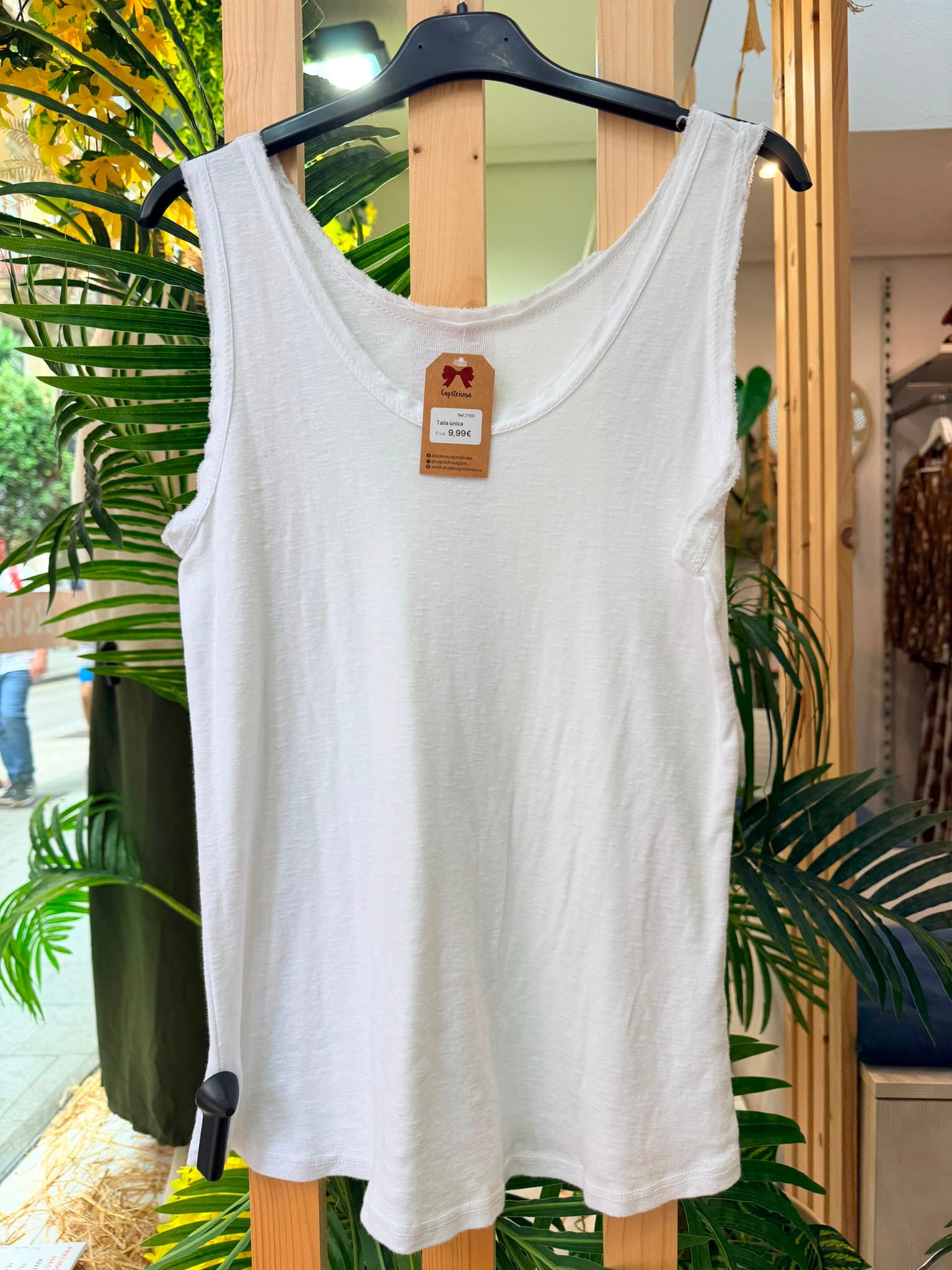 camiseta blanca