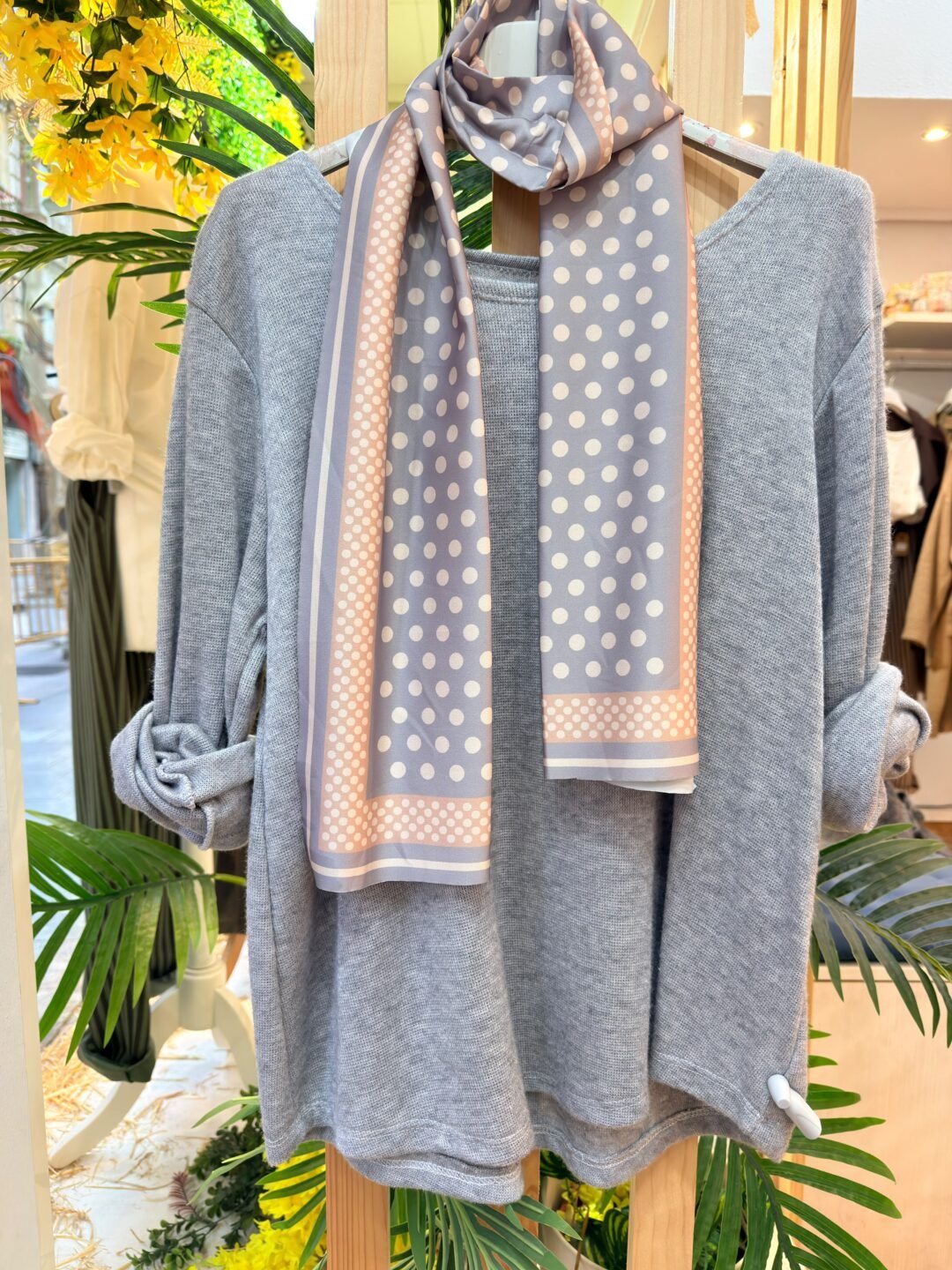 Jersey con pañuelo